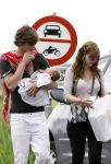8 augustus 2007
Tara Elders met Michiel Huisman en baby