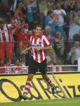 Eindhoven, 25 Augustus 2007 Eerste thuiswedstrijd Seizoen 2007/2008 PSV-NEC, eindstand 5-0
Otman Bakkal is erg blij met zijn doelpunt (4-0)