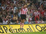 Eindhoven, 25 Augustus 2007 Eerste thuiswedstrijd Seizoen 2007/2008 PSV-NEC, eindstand 5-0
Otman Bakkal is erg blij met zijn doelpunt (4-0)