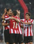 Eindhoven, 25 Augustus 2007 Eerste thuiswedstrijd Seizoen 2007/2008 PSV-NEC, eindstand 5-0
Otman Bakkal is erg blij met zijn doelpunt (4-0)