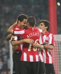 Eindhoven, 25 Augustus 2007 Eerste thuiswedstrijd Seizoen 2007/2008 PSV-NEC, eindstand 5-0
Otman Bakkal is erg blij met zijn doelpunt (4-0) en wordt gefeliciteerd door Ismail Aissati en Fagner