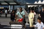 Schiphol 29 juli 2007
Patrick Kluivert en zij zwangere vriendin Rossana Lima komen terug met hun kindreen van vakantie op ibiza.