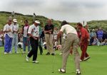 Noordwijk, 22 Juli 1992
Dutch Open Golf 1992 Heineken Open 1992
Op de Noordwijkse golfclub
Payne Stewart geheel recht, Greg Norman