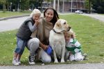 Amstelveen 9 augustus 2007
Renee Vervoorn met dochter Lisa en hond  Sumo ( hond van Anouk Smulders) bij de bosbaan.
Peter Smulders bv