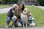 Amstelveen 9 augustus 2007
Renee Vervoorn met dochter Lisa en hond  Sumo ( hond van Anouk Smulders) bij de bosbaan.
Peter Smulders bv