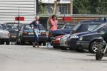 Amsterdam, 27 Juli 2007
Rick Brandsteder ging vandaag met zijn broer Robert Brandsteder en chauffeur Menno Kohler de auto van zijn moeder ophalen die hij afgelopen week met drank op in elkaar had gereden.
Na een nachtje cel mocht hij weer naar huis.
Foto Peter Smulders BV
