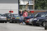 Amsterdam, 27 Juli 2007
Een lachende Rick Brandsteder ging vandaag met zijn broer Robert Brandsteder en chauffeur Menno Kohler de auto van zijn moeder ophalen die hij afgelopen week met drank op in elkaar had gereden.
Na een nachtje cel mocht hij weer naar huis.
Corrie Visser