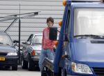 Amsterdam, 27 Juli 2007
Rick Brandsteder ging vandaag met zijn broer Robert Brandsteder en chauffeur Menno Kohler de auto van zijn moeder ophalen die hij afgelopen week met drank op in elkaar had gereden.
Na een nachtje cel mocht hij weer naar huis.
Foto Peter Smulders BV
