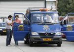 Amsterdam, 27 Juli 2007
Rick Brandsteder ging vandaag met zijn broer Robert Brandsteder en chauffeur Menno Kohler de auto van zijn moeder ophalen die hij afgelopen week met drank op in elkaar had gereden.
Na een nachtje cel mocht hij weer naar huis.
Foto Peter Smulders BV