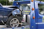 Amsterdam, 27 Juli 2007
Rick Brandsteder ging vandaag met zijn broer Robert Brandsteder en chauffeur Menno Kohler de auto van zijn moeder ophalen die hij afgelopen week met drank op in elkaar had gereden.
Na een nachtje cel mocht hij weer naar huis.
Foto Peter Smulders BV