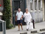 Amsterdam 6 augustus 2007
Rijk de Gooyer en zijn vriendin Nel wandelen door Amsterdam.