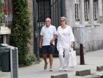Amsterdam 6 augustus 2007
Rijk de Gooyer en zijn vriendin Nel wandelen door Amsterdam.