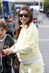 Schiphol 29 juli 2007
Patrick Kluivert en zij zwangere vriendin Rossana Lima komen terug met hun kinderen van vakantie op ibiza.