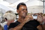 St Tropez 3 augustus 2007
Jan des Bouvrie viert zijn 65 e verjaardag bij Tropezina . Ruud Gullit maakt foto
Peter Smulders bv