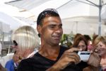 St Tropez 3 augustus 2007
Jan des Bouvrie viert zijn 65 e verjaardag bij Tropezina . Ruud Gullit maakt foto
Peter Smulders bv
