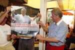 St Tropez 4 augustus 2007
Vrijgezellendag van Willibrord Frequin bij Tahiti Beach.
Peter Smulders bv