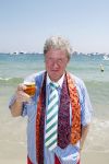St Tropez 4 augustus 2007
Vrijgezellendag van Willibrord Frequin bij Tahiti Beach.
Peter Smulders bv