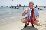 St Tropez 4 augustus 2007
Vrijgezellendag van Willibrord Frequin bij Tahiti Beach.
Peter Smulders bv
