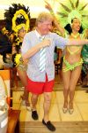 St Tropez 4 augustus 2007
Vrijgezellendag van Willibrord Frequin bij Tahiti Beach.
Peter Smulders bv