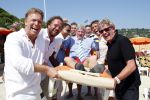 St Tropez 4 augustus 2007
Vrijgezellendag van Willibrord Frequin bij Tahiti Beach.
Peter Smulders bv