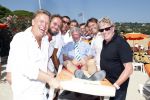 St Tropez 4 augustus 2007
Vrijgezellendag van Willibrord Frequin bij Tahiti Beach. vlnr Marcel Boekhoorn Herman Heinsbroek Ruud Gullit Aad Ouborg Willibrord Frequin Sjaak v Vliet Harrie v d Moesdijk Johan Westermeijer en Jan des Bouvrie
Peter Smulders bv