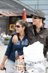 Schiphol 6 augustus 2007
Jan Smit en Yolanthe Cabau v Kasbergen komen terug op schiphol van hun reis naar India de Malediven en New York. Jan met hoed