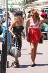 Cannes, 18 Juli 2009
Patricia Paay met haar dochter Christina Curry shoppend, wandelend en tijdens de lunch.
Foto Peter Smulders BV