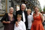 Amsterdam 22 juli 2009
Premiere balletvoorstelling Carre. Paul v Gorcum met vrouw dochter en kleinkinderen
Peter Smulders bv