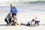 Wassenaar 20 juli 2009
Fotouurtje met Prins Willem Alexander, Prinses Maxima, Prinses Amalia, Prinses Alexia en Prinses Ariane op het strand van Wassenaar