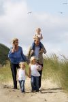 Wassenaar 20 juli 2009
Fotouurtje met Prins Willem Alexander, Prinses Maxima, Prinses Amalia, Prinses Alexia en Prinses Ariane op het strand van Wassenaar