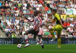 Eindhoven, 22 Augustus 2010 Kompetitiewedstrijd PSV-AZ , eindstand 3-1
Seizoen 2010/2011
Atiba Hutchinson
Foto Junior Smulders