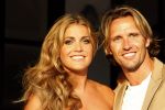 Ibiza 13 en 14 juli 2010
Johnny Heitinga en Charlotte Sophie trouwen op ibiza. Ze vliegen met een prive vliegtuig na de huldiging naar ibiza. Charlotte met Boudewijn Zenden
Peter Smulders bv