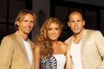 Ibiza 13 en 14 juli 2010
Johnny Heitinga en Charlotte Sophie trouwen op ibiza. Ze vliegen met een prive vliegtuig na de huldiging naar ibiza. Charlotte met Boudewijn Zenden
Peter Smulders bv
