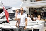 Ibiza 29 juli 2010
Johnny Charlotte Sophi en Jezebel Heitinga op huwelijksreis op ibiza. John heeft boot/jacht gehuurd en gaat met zijn schoonvader Pierre Zenden en zijn schhonmoeder varen.
Peter Smulders bv