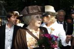 Den Haag 17 juni 2010
Koningin Beatrix opent beelden tentoonstelling op de lange voorhout.
Peter Smulders bv