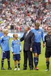 Amsterdam 3 augustus 2011
Afscheidswedstrijd Edwin v d Sar in Arena . Edwin met zijn vrouw Annemarie en kinderen Joe en Lynn
Peter Smulders bv