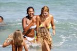 Ibiza 10 augustus 2011
Estelle en Joelle Gullit op vakantie op ibiza. Ruud en Maxim zijn samen naar Zuid Afrika voor een voetbaltournooi.
Peter Smulders bv