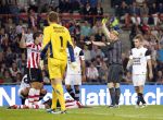 Eindhoven, 13 Augustus 2011
Kompetitiewedstrijd PSV-RKC, eindstand 1-0
Seizoen 2011/2012
Kevin Strootman krijgt een gele kaart van scheidsrechter Kevin Blom
Foto Junior Smulders