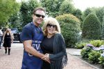Aalsmeer 9 juli 2011
BBQ van Gerard Joling met fans bij hem thuis. Gerard met de diva's Patty Brard Patricia Paay en Tatjana
Peter Smulders bv