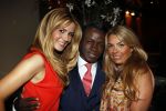 Amsterdam 16 juli 2011
Regilio Tuur heeft surprise party georganiseerd voor zijn vriendin Laura bij cafe PC. Hij gaf haar een auto voor haar 27e verjaardag. Met ex vriendin Pieternel en dochter
Peter Smulders bv