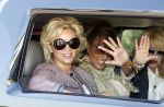 Amstelveen en Rotterdam 7 juli 2011
Eerste opname dag diva's draaien door met Patty Brard Patricia Paay en Tatjana.
Ze vertrekken vanaf het huis van Patty in een Hummer.
Peter Smulders bv