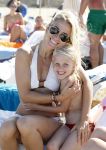 Ibiza 10 augustus 2011
Vivian Reijs met dochter Day en vriend Matias bij coco beach op ibiza.
Peter Smulders bv