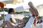 Ibiza 10 augustus 2011
Vivian Reijs met dochter Day en vriend Matias bij coco beach op ibiza.
Peter Smulders bv
