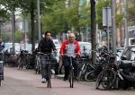 Amsterdam 30 juli 2011
Youp van t Hek en zijn zoon Julius op de fiets.
Peter Smulders bv