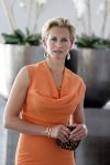 Nigtevecht 23 juni 2012
Anouk Smulders met cartier sieraden.
Peter Smulders bv