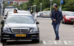 Amsterdam 22 juni 2012
Badr Hari en Joelle Gullit vertrekken bij het huis van Estelle.
Peter Smulders bv
