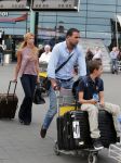 Schiphol 28 juni 2012
Badr Hari Estelle Cruijff Joelle en Maxim Gullit arriveren op schiphol na vakantie op Sardinie.
Peter Smulders bv