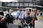 Schiphol 28 juni 2012
Badr Hari Estelle Cruijff Joelle en Maxim Gullit arriveren op schiphol na vakantie op Sardinie.
Peter Smulders bv