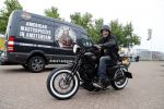 Amsterdam 21 juni 2012
Ben Saunders met zijn nieuwe speciale Harley Davidson.
Peter Smulders bv