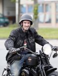 Amsterdam 21 juni 2012
Ben Saunders met zijn nieuwe speciale Harley Davidson.
Peter Smulders bv